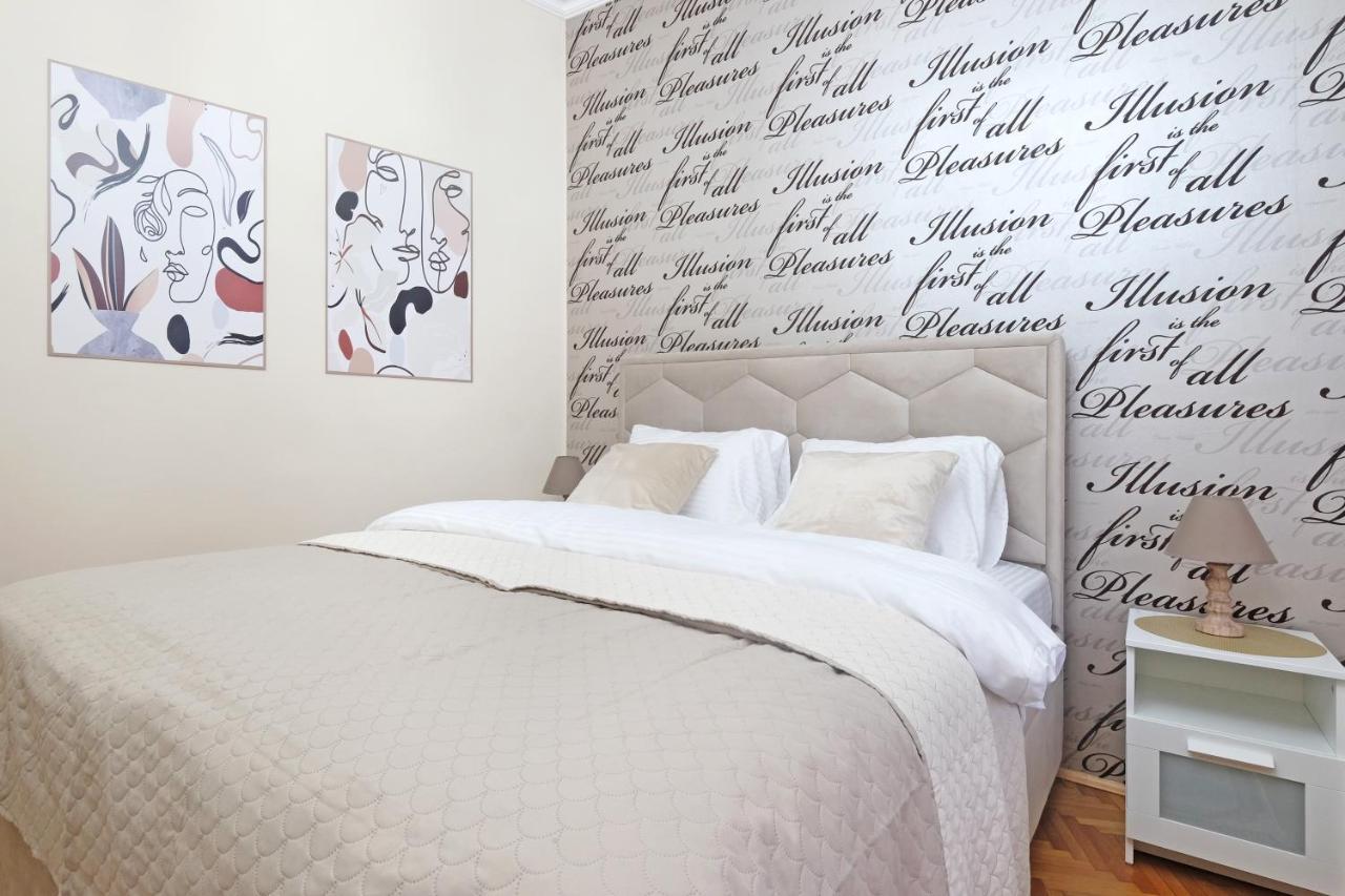 Illusion Downtown Apartment